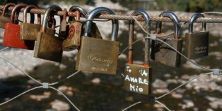 des mots d'amour en italien sur un cadena